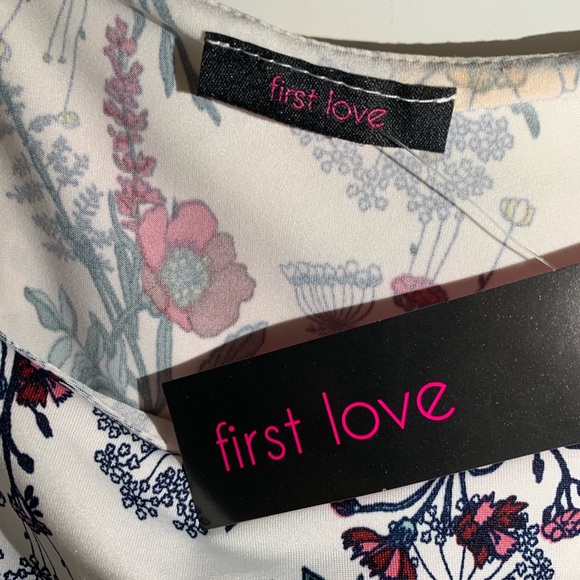 * First Love Gold Chain Strapped Shoulder Top - Picture 3 of 3